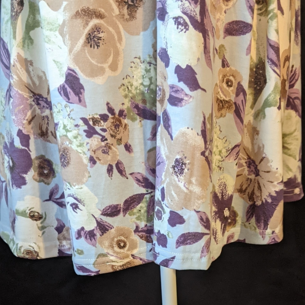 *Suzanne Betro Sleeveless Top - Picture 2 of 5